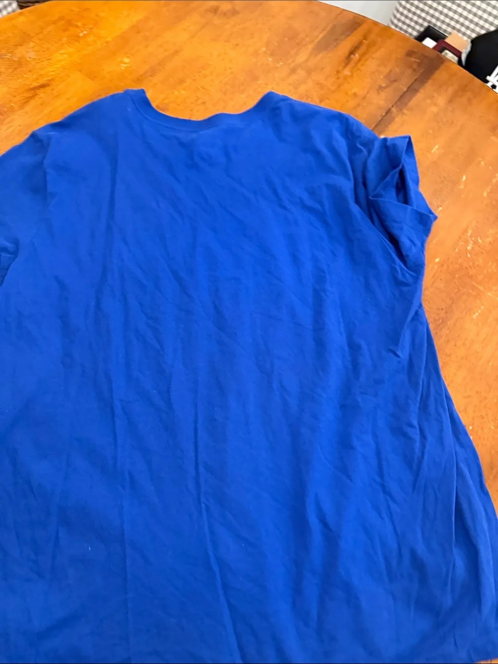 Nike Royal Blue Tee with Yellow Los Angeles Rams Text xl